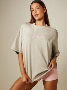 Missguided x Playboy Kaos Streetwear Oversized dengan Logo Tulisan dan Cetakan Kelinci Ikonik di Bagian Belakang, Potongan Kasual Santai, Cocok untuk Sehari-hari, Jalan-jalan, Warna Abu-abu, Musim Panas - Light Grey - View 2