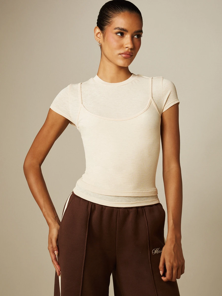 MISSGUIDED Kaos Slim Fit Dua Lapis dengan Detail Overlay Cami, Kerah Bulat, Lengan Pendek, Atasan Rajut Pas Badan - Khaki - View 1