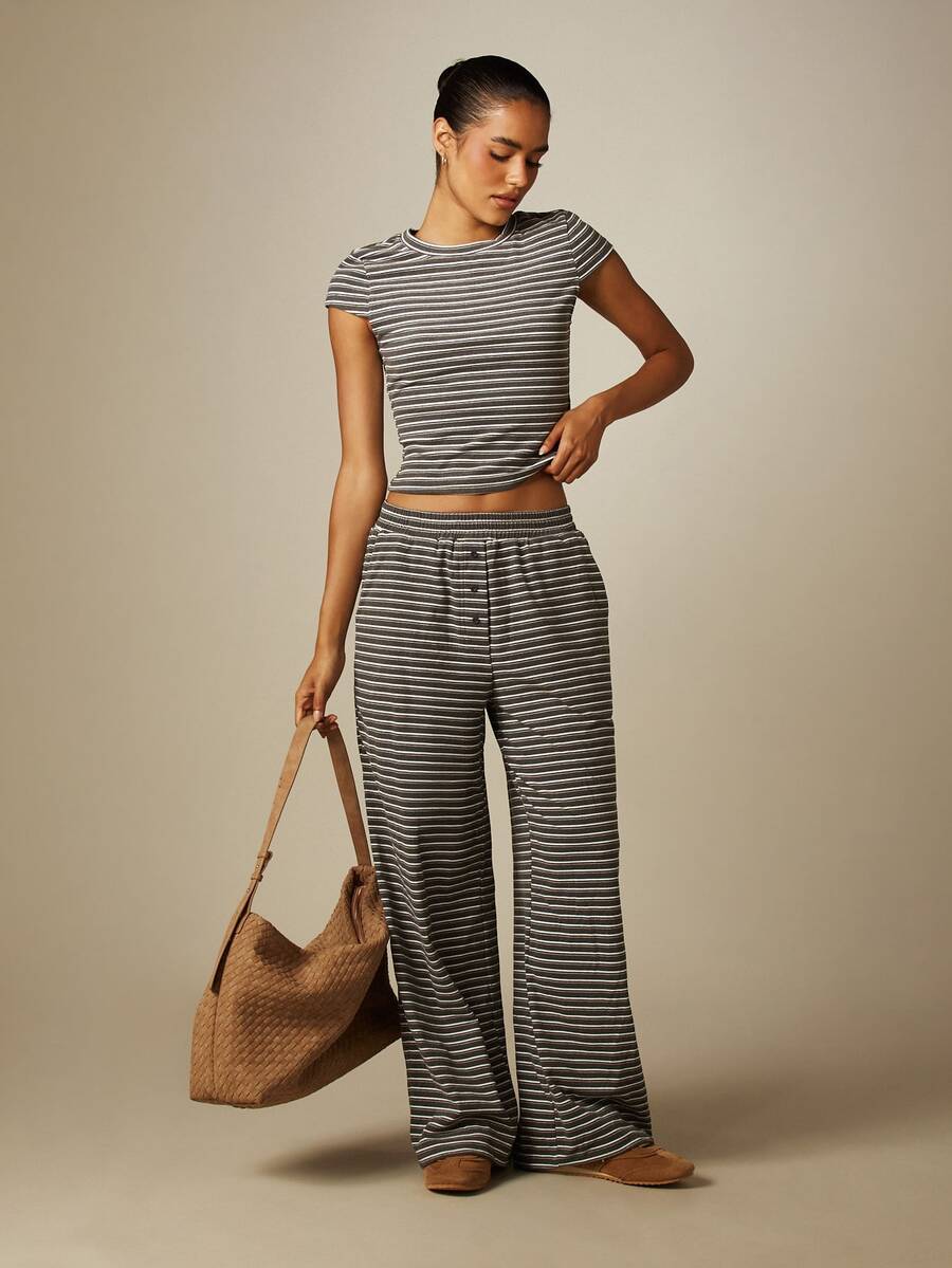MISSGUIDED 條紋短版T恤與寬腿長褲套裝,休閒夏季兩件式套裝,彈性腰圍 - 灰色 - 查看 1