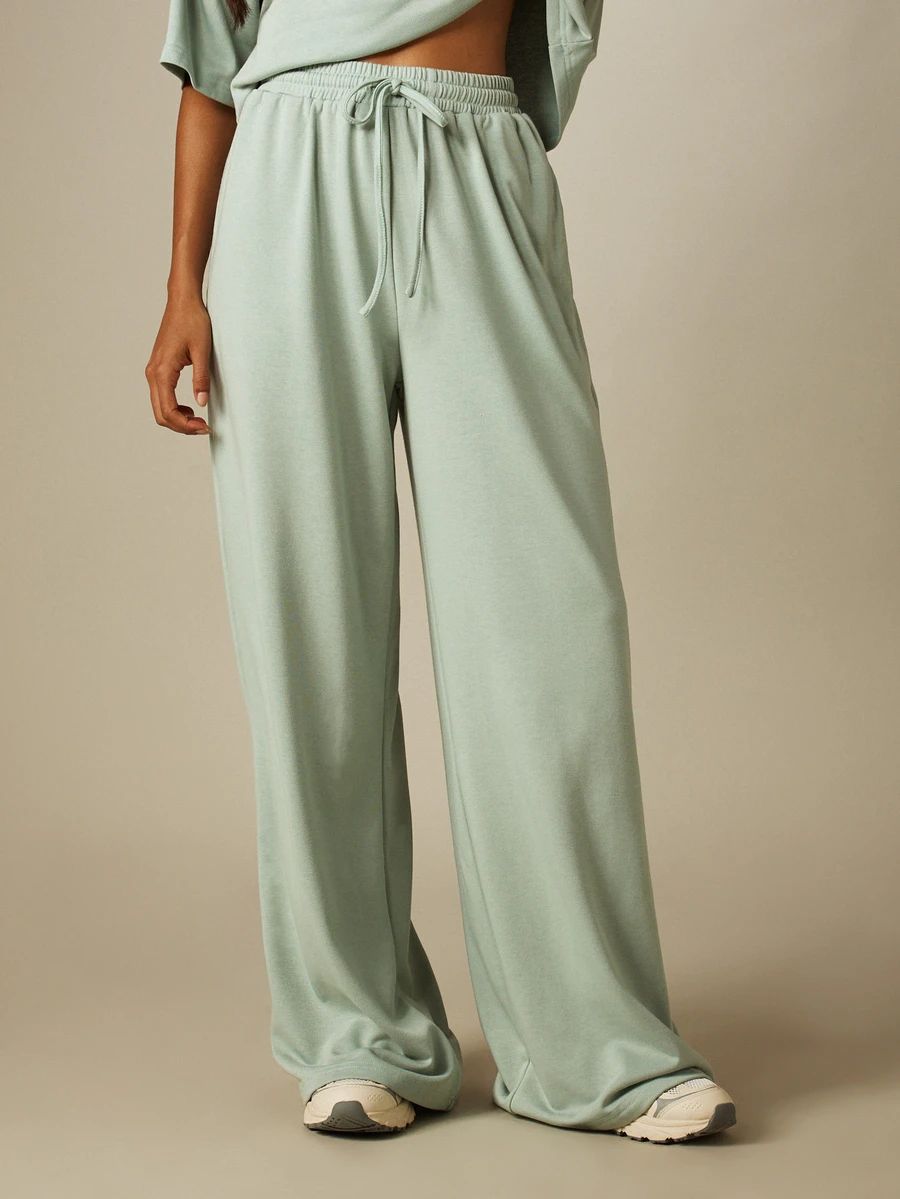 MISSGUIDED Pantalones de chándal de pierna ancha con cordón y cintura elástica, etiqueta de marca, ajuste palazzo de largo completo, estilo casual para uso diario - Verde - Ver 1