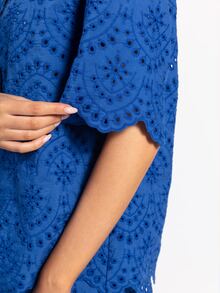 Rouah 女款素色刺繡上衣與短褲休閒套裝 - 夏季套裝、夏季兩件式套裝、海灘套裝、泳池罩衫、早午餐套裝、泳池派對套裝、夏季派對 - 藍色 - 查看 6