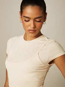 MISSGUIDED Kaos Slim Fit Dua Lapis dengan Detail Overlay Cami, Kerah Bulat, Lengan Pendek, Atasan Rajut Pas Badan - Khaki - View 6