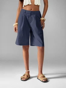 MISSGUIDED Pantalones cortos tipo bermuda plisados con detalle de pliegue delantero, pierna ancha, cintura de tiro medio y bolsillos laterales para el verano - Azul Marino - View 5