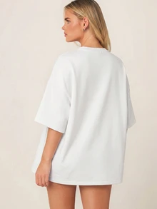MISSGUIDED Oversized Drop Shoulder Crew Neck Short Sleeve Logo Patch Tee Casual Summer Everyday T-Shirt - White - View 3