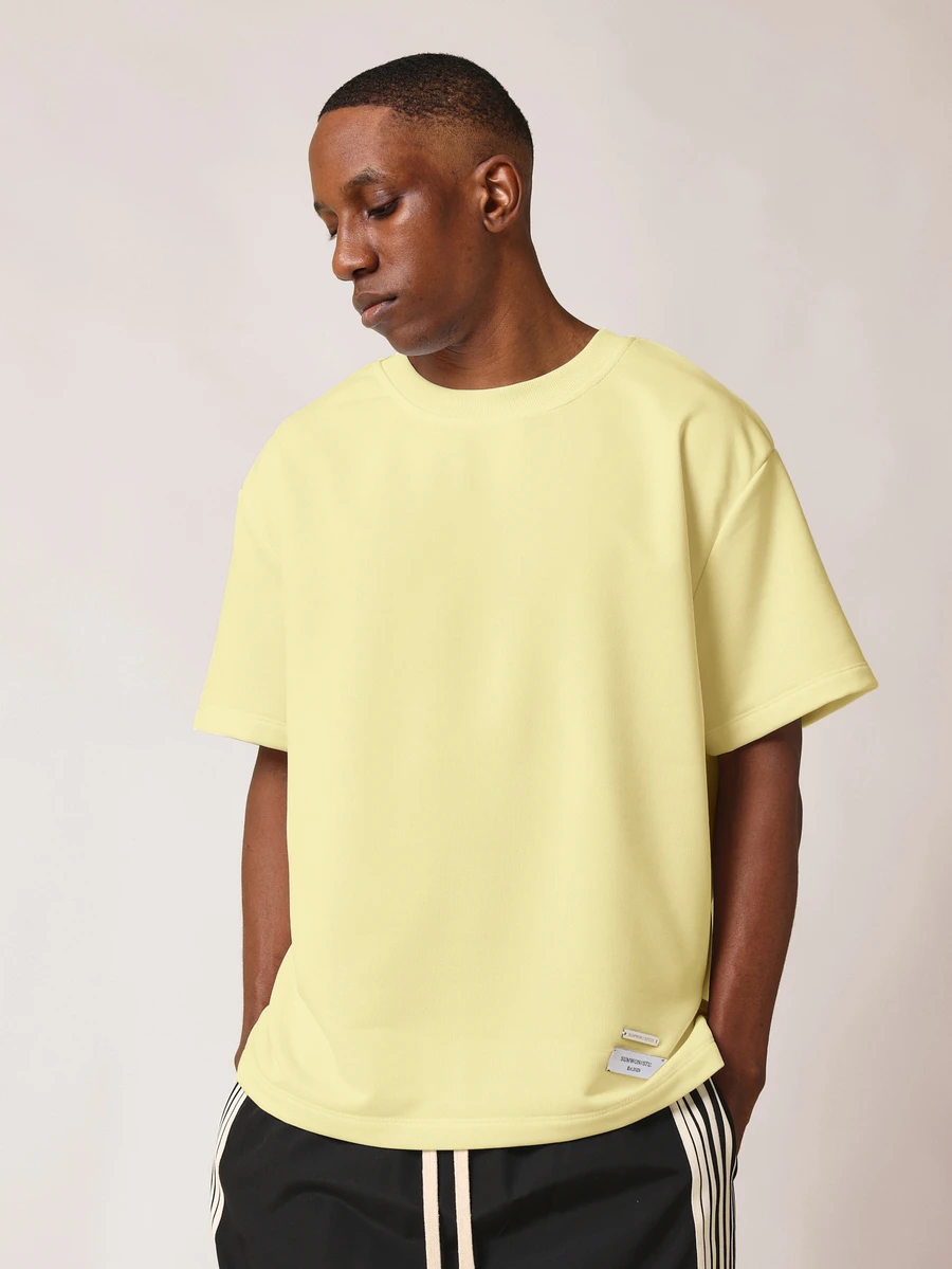 SUMWON 日常休閒穿著款 重磅寬鬆圓領 T-shirt,附品牌標籤細節 - 淡黃色 - 查看 1