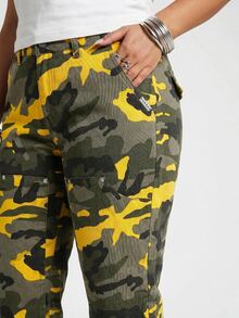 SUMWON WOMEN Camo Capri Cargo Pants With Drawstring Hem And Multi-Pocket Carpenter Style Detail - Multicolor - View 3