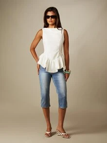 MISSGUIDED Blusa sin mangas de popelina con volante peplum, bajo de encaje de ojal festoneado, cintura en V y top estructurado con volantes para primavera y verano - Blanco - Ver 3