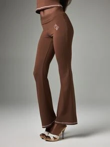 BABYPHAT Leggings de jersey con logo de escritura con strass, diseño artístico en la parte trasera y detalle de bajo acampanado - Marrón - Ver 4