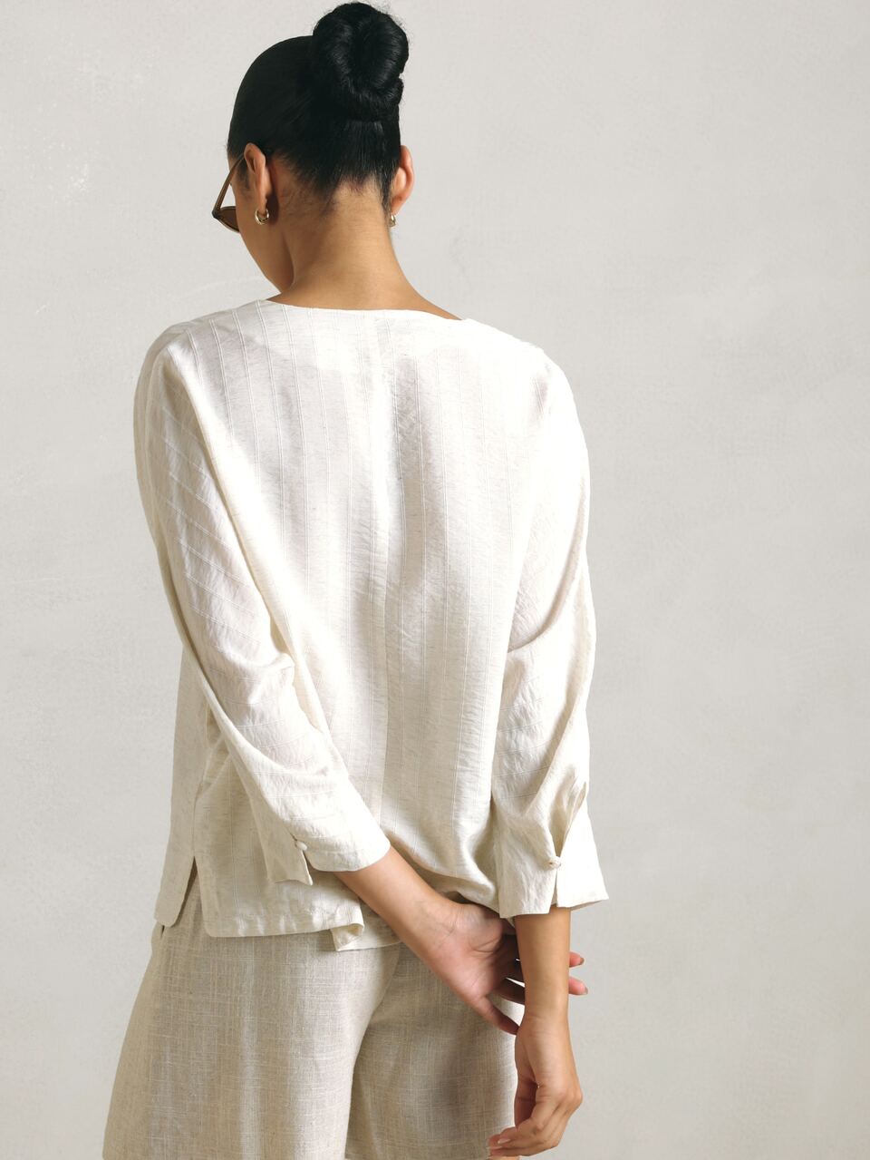 KSTM Linen Blend Button-Front Blouse With V-Neck Notch Collar And 3/4 Sleeves Summer Casual Top Office Party Off-White