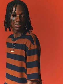 SUMWON Camiseta de manga corta con ajuste corto a rayas, estampado gráfico en la espalda y logotipo con letra cursiva de Suspicious Club - Multicolor - Ver 6
