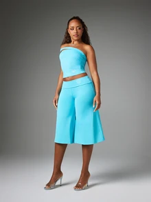 BABYPHAT Celana Legging Capri dengan Lipatan Pinggang, Potongan Longgar Mengembang, Bahan Jersey, dan Detail Logo - Biru - View 3
