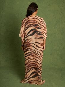 FASHION SZN Plus Size Chiffon Animal Print Beach Cover Up Maxi Long Kaftan Tiger Loose Fit Oversized Beach Club Party Summer Holiday Vacation Plus Size Holiday Outfit Elegant Chic Hen Do Bachelorette Summer Travel Vacation Swim - Brown - View 2