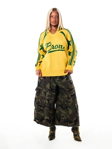 SUMWON WOMEN Bronx Intarsia Knit Oversized Polo Sweater With Star Print And Number Graphic V-Neck Collar - Multicolor - View 6