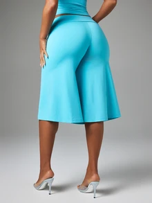 BABYPHAT Celana Legging Capri dengan Lipatan Pinggang, Potongan Longgar Mengembang, Bahan Jersey, dan Detail Logo - Biru - View 5