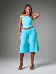 BABYPHAT Celana Legging Capri dengan Lipatan Pinggang, Potongan Longgar Mengembang, Bahan Jersey, dan Detail Logo - Biru - View 2
