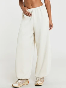 11SKNDS Wide Leg Sweatpants With Elastic Waist Relaxed Oversized Fit Pull On Jogger Pants Casual Everyday Lounge Fleece Style Full Length Palazzo Trousers - Khaki - View 4