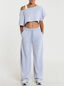 11SKNDS Celana Jogging Kaki Lebar dengan Tali Serut di Pinggang, Celana Jogger Fleece Potongan Longgar dengan Detail Jahitan Depan dan Bordir Logo Kecil, Celana Santai Kasual untuk Sehari-hari - Dusty Blue - View 2