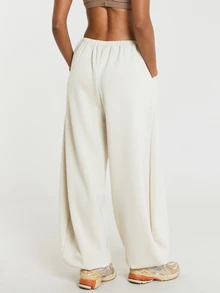 11SKNDS Wide Leg Sweatpants With Elastic Waist Relaxed Oversized Fit Pull On Jogger Pants Casual Everyday Lounge Fleece Style Full Length Palazzo Trousers - Khaki - View 2