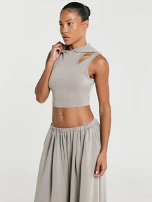 11SKNDS Sleeveless Hooded Crop Top With Cutout Neckline Detail, Fitted Midriff Length, Casual Everyday Essential, Spring Summer Layering Piece - Khaki - View 3