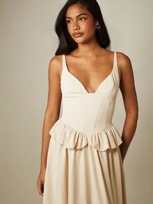 MISSGUIDED Woven Poplin Corset Maxi Dress With Frill Peplum Waist And Adjustable Strappy Back For Summer Wedding Guest Events - Khaki - View 3