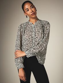 KSTM Leopard Spot Print Button-Up Blouse With Puff Long Sleeves Notch Neckline Relaxed Fit High-Low Hem - Multicolor - View 4