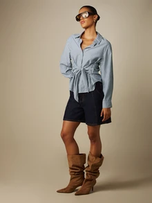 MISSGUIDED Knotted Front Pinstripe Long Sleeve Collared Button-Up Shirt With Tie Detail Relaxed Casual Spring Summer Top - Black and White - View 3