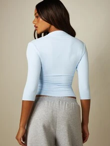 MISSGUIDED Slinky Jersey Wrap Ruched Crop Top With V-Neck And Three Quarter Fitted Sleeves For Casual Everyday Wear - Baby Blue - View 2