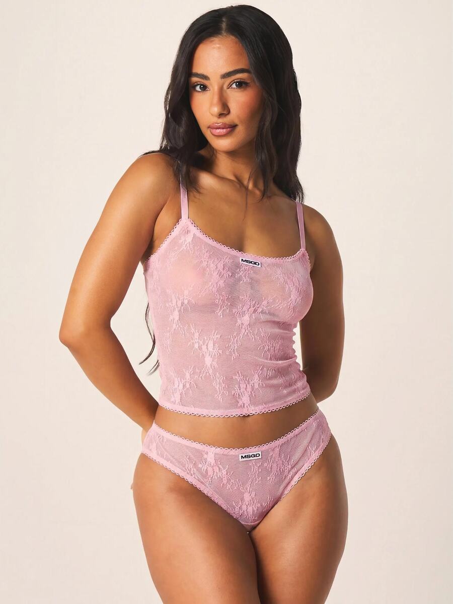 MISSGUIDED MSGD 花卉蕾絲透視內衣內褲套裝,附波浪邊飾與品牌細節,情人節適用 - 粉色 - 查看 1