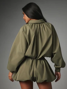 MISSGUIDED Setelan Dua Potong Serbaguna yang Terdiri dari Jaket Crop Oversized dengan Resleting dan Celana Pendek Model Gelembung - Olive Green - View 6