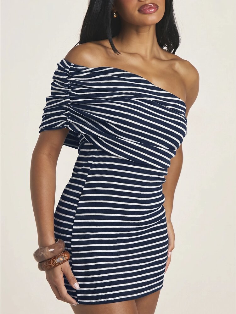 MISSGUIDED Striped Off-Shoulder Mini Dress Ruched One-Shoulder Bandeau Bodycon Summer Beach Vacation Party - Navy Blue - View 5
