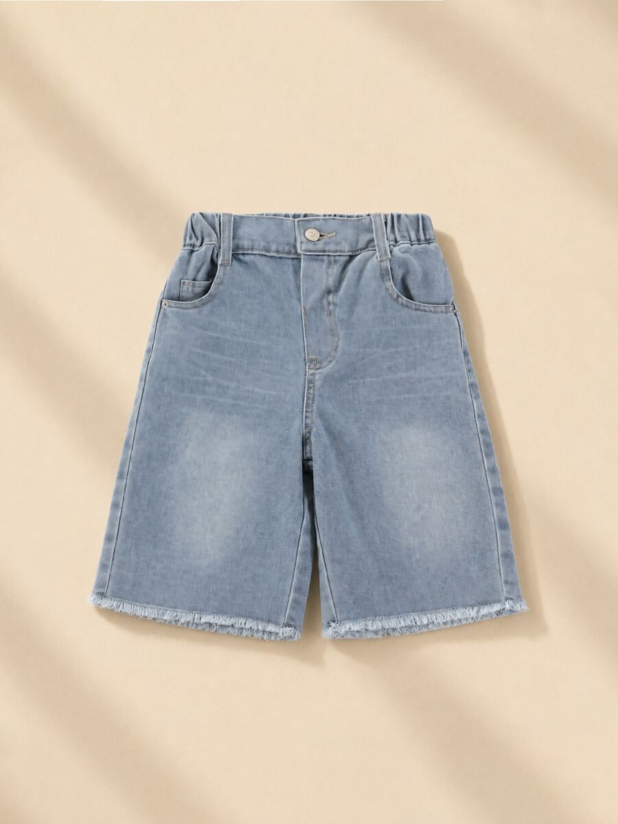 SUMWON Shorts vaqueros para niños de lavado claro con bajo deshilachado, cintura elástica, largo hasta la rodilla, casuales de verano - Azul - Ver 1