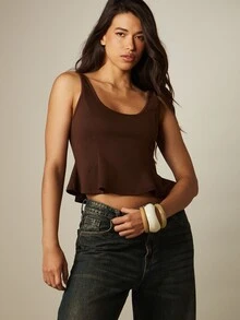 MISSGUIDED 細肩帶荷葉邊短版背心上衣，圓領低背設計，適合夏季休閒時尚造型 - 棕色 - 查看 1