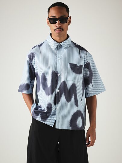 SUMWON Mens Oversized Short Sleeve Button-Up Shirt With Pinstripe And Abstract Spray Paint Graphic Print Summer Casual Top
