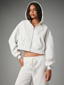 MISSGUIDED Hoodie Crop Full-Zip dengan Detail Logo Bordir, Potongan Oversized, Atasan Fleece Kasual Lengan Panjang - Light Grey - View 4