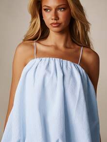MISSGUIDED Spaghetti Strap Bubble Hem Cami Top Seersucker Striped Gathered Neckline Flowy Crop Tank Summer Vacation - Blue and White - View 6
