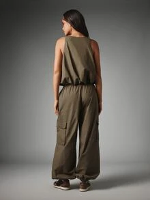 MISSGUIDED Cargo Co-Ord Set Sleeveless Tank Top And Wide Leg Cargo Pants Matching Two-Piece Summer Festival Outfit - Army Green - View 2