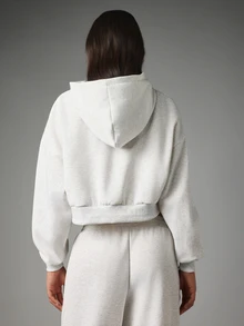 MISSGUIDED Hoodie Crop Full-Zip dengan Detail Logo Bordir, Potongan Oversized, Atasan Fleece Kasual Lengan Panjang - Light Grey - View 5