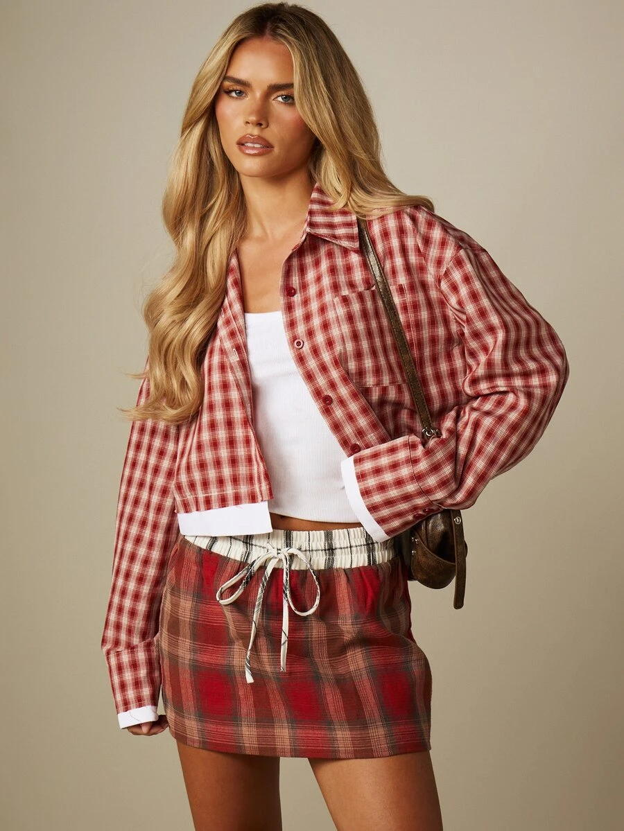 MISSGUIDED 短版寬鬆格紋法蘭絨襯衫,翻領領口、長袖,對比白色下擺細節,秋冬風格 - 紅白色 - 查看 1