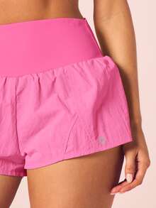MISSGUIDED 高腰梭織跑步短褲，附彈性腰帶，流暢廓形，適合夏季健身 - 粉色 - 查看 4