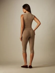 MISSGUIDED 無袖領口V領連身褲套裝，配短款七分緊身褲，休閒夏季套裝兩件式穿搭 - 淺灰色 - 查看 2