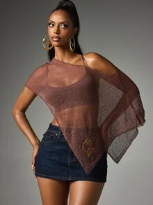 BABYPHAT ملابس علوية شفافة من الشبك بتصميم كتل لونية وكتف واحد وأكمام قصيرة وحجم كبير مع تفاصيل شعار مطرز وحافة علوية وسفلية غير متساوية للخروج في ليالي الصيف - قهوة بني - مشاهدة 1