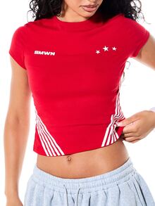 SUMWON WOMEN Star Graphic Crew Neck Short Sleeve Slim Fit Crop T-Shirt With Contrast Side Stripe Detail - Red - View 4