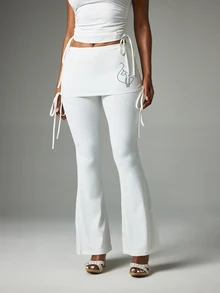 BABYPHAT Pantalones acampanados con logo, superposición de falda fruncida, bordado de gato, detalle de lazo, cintura baja, largo completo - Blanco - Ver 1
