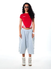 SUMWON WOMEN Star Graphic Crew Neck Short Sleeve Slim Fit Crop T-Shirt With Contrast Side Stripe Detail - Red - View 5