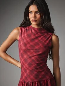 MISSGUIDED Sleeveless High Neck Satin Mini Dress With Tonal Plaid Pattern And Ruffled Asymmetric Handkerchief Hem Skirt - Red - View 5