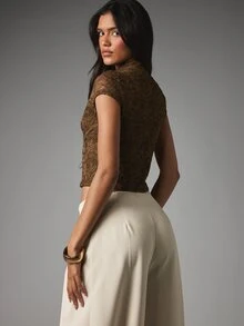 MISSGUIDED Floral Lace Cap Sleeve Crop Blouse With High Neck Button Detail And Keyhole Cut-Out Front - Green - View 2