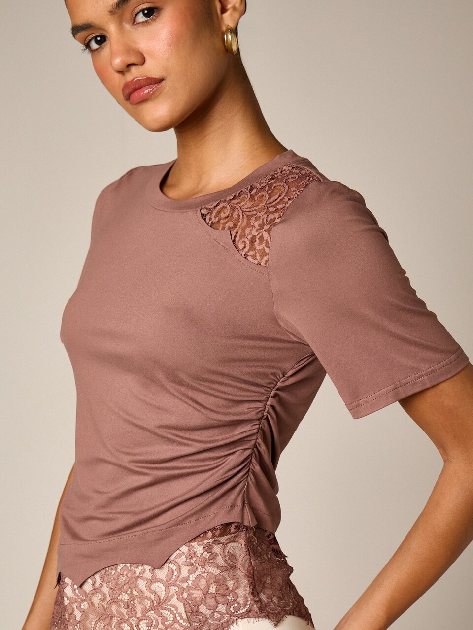 AiiRZ Ruched Top With Lace Panel And Scalloped Hem
