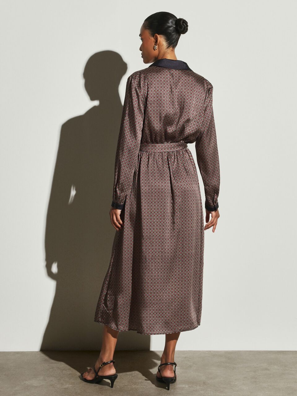 KSTM Geometric Print Satin Midi Shirt Dress With Contrast Navy Collar Cuffs Drawstring Waist Long Sleeve A-Line Autumn Winter Style
