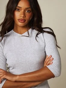 MISSGUIDED Top corto de punto acanalado con cuello en V y mangas 3/4 ajustadas, corte slim fit elástico, básico esencial para primavera y verano - Gris Claro - Ver 5