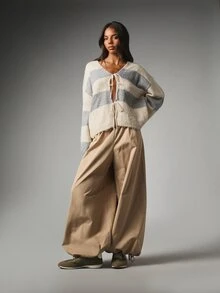MISSGUIDED Striped Fuzzy Knit Crop Cardigan With V-Neck Tie Front Detail And Balloon Sleeves For Fall Winter Cozy Layering - Grey - View 3